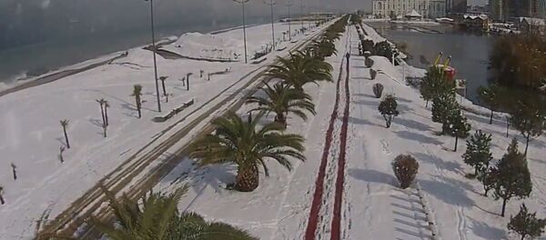 Батуми в снегу бесподобен - Sputnik Грузия