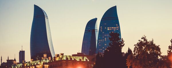 Пламенные башни и вечерние огни Баку - Sputnik Грузия