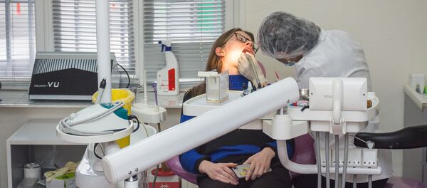 პაციენტი სტომატოლოგთან პაციენტი სტომატოლოგთან - Sputnik საქართველო