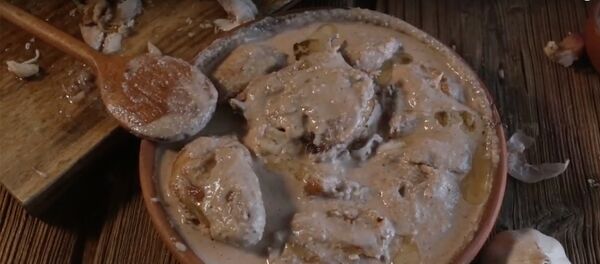 Вкусные рецепты: как приготовить цыпленка табака под соусом баже - Sputnik Грузия