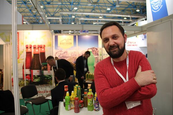 Экспорт-менеджер производителя Набеглави по странам СНГ Закро Мегрелешвили - Sputnik Грузия