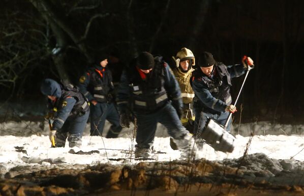 Поисково-спасательная операция по розыску тел погибших на месте катастрофы завершилась в ночь на понедельник - Sputnik Грузия