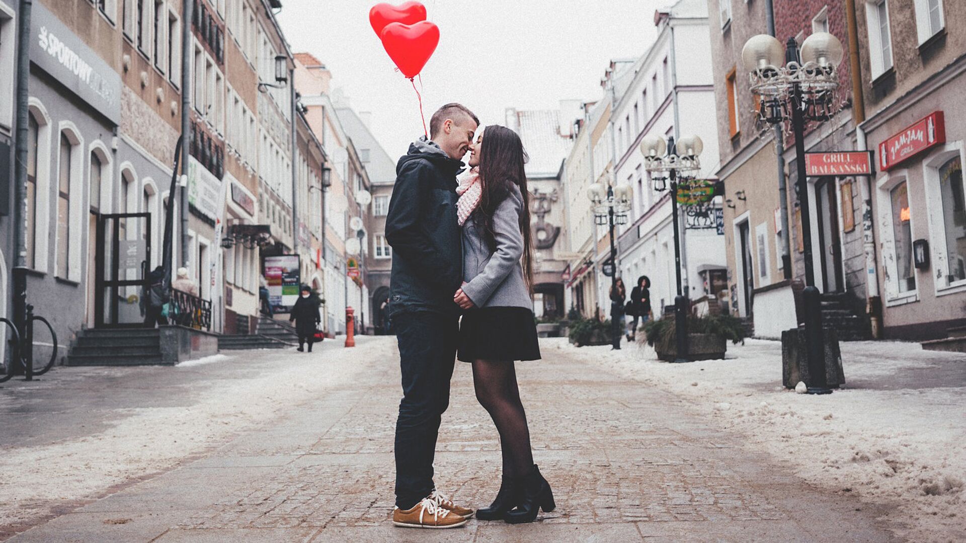 30 любовных сообщений на каждый день, чтобы порадовать своего мужчину