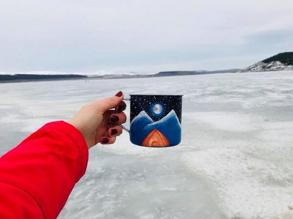 მოხატული ჭიქა მოხატული ჭიქა - Sputnik საქართველო