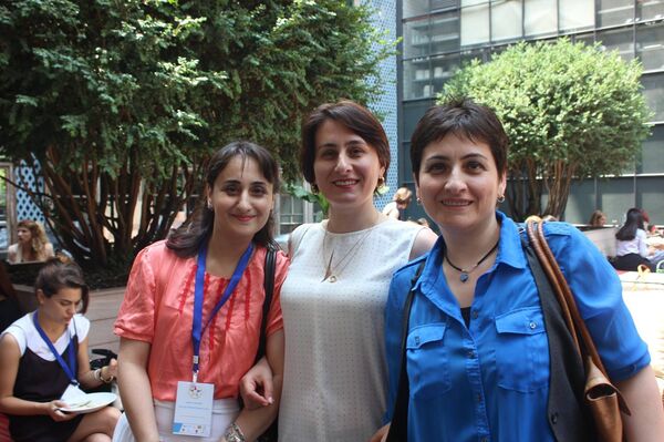 სოფო, მაია და მარიამ ჯიქიები სოფო, მაია და მარიამ ჯიქიები - Sputnik საქართველო