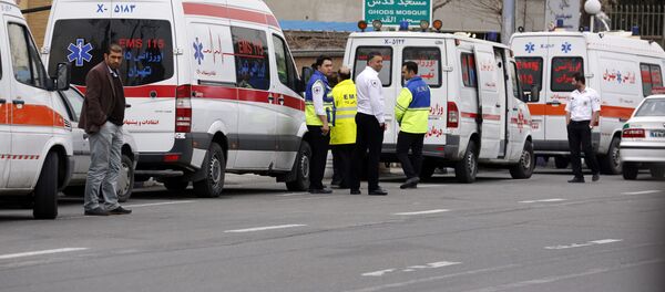 Машины чрезвычайных служб у аэропорта в Тегеране после того, как 66 человек погибли в результате крушения пассажирского самолета Aseman Airlines - Sputnik Грузия