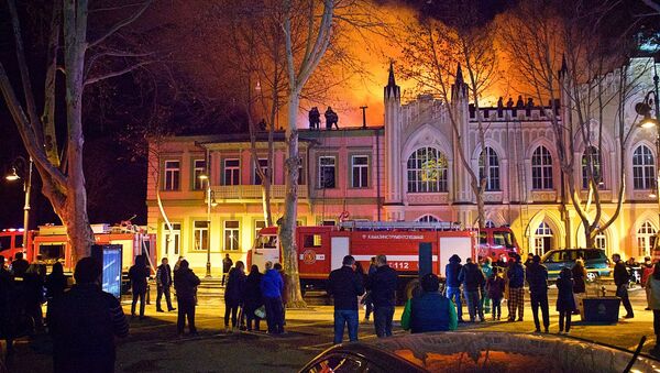 Пожар в историческом здании на проспекте Агмашенебели - Sputnik Грузия