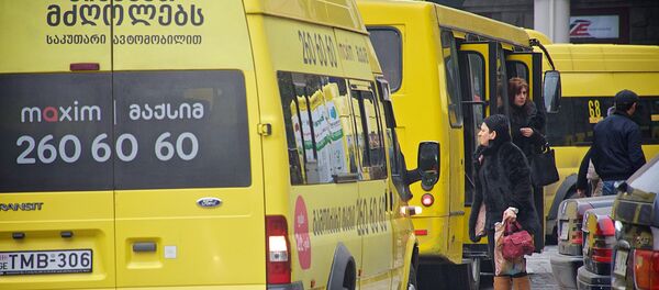 Остановка общественного транспорта - Sputnik Грузия