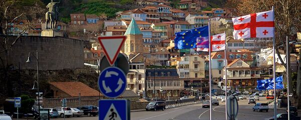 Флаги ЕС и Грузии на площади Европы в Тбилиси - Sputnik Грузия