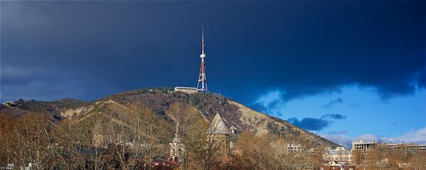 Центр Тбилиси - набережная Куры, Мтацминда и телевышка - Sputnik Грузия