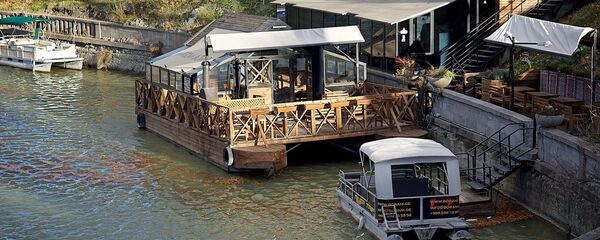 Рестораны на набережной реки Кура в Тбилиси - Sputnik Грузия