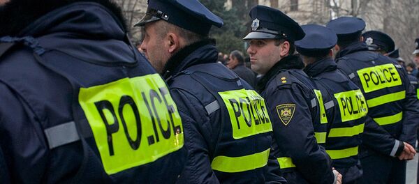 Сотрудники патрульной полиции - Sputnik Грузия