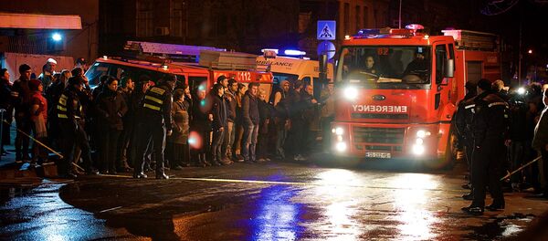 Пожар на продуктово-вещевом рынке в центре Тбилиси - Sputnik Грузия