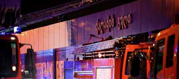 Пожар на продуктово-вещевом рынке в центре Тбилиси - Sputnik Грузия