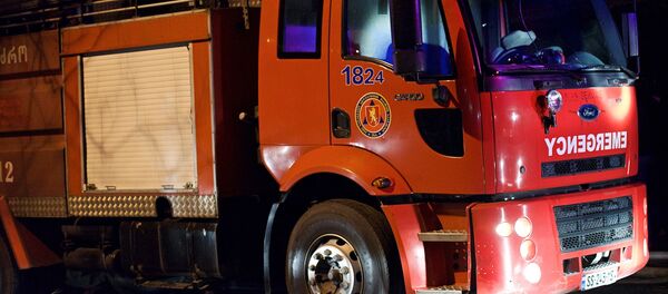 Пожарная машина на месте пожара - Sputnik Грузия