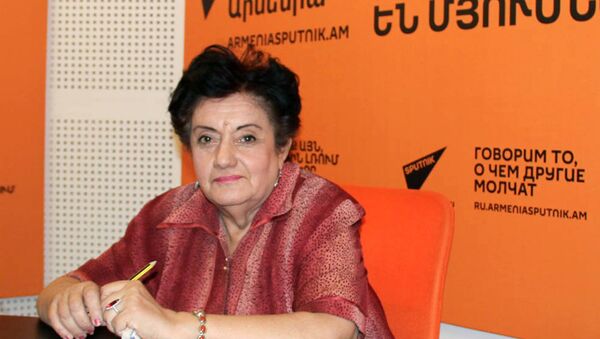 Карине Даниелян в гостях у радио Sputnik Армения - Sputnik Грузия