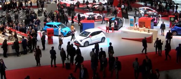 Новинки женевского автосалона: летающий автомобиль и все-все-все Новинки женевского автосалона: летающий автомобиль и все-все-все - Sputnik Грузия