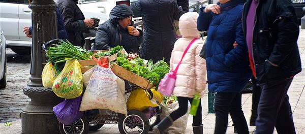 გარევაჭრობა თბილისში გარევაჭრობა თბილისში - Sputnik საქართველო