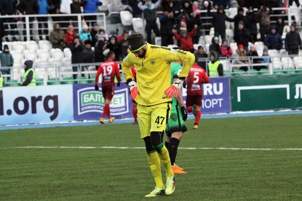 Футбол. Вратарь Анжи Георгий Лория - Sputnik Грузия