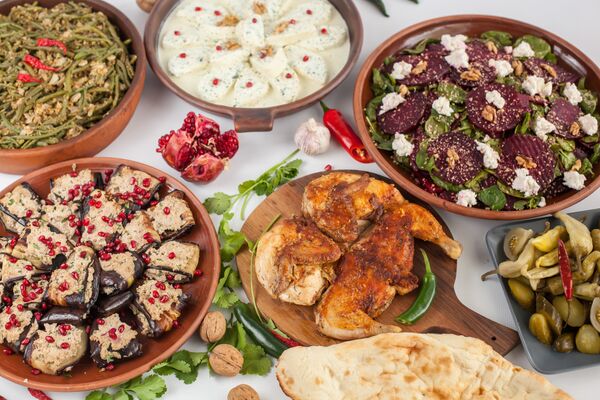 Уикенд по-тбилисски: Питер Гринуэй, первая елка, шоколад и мода - Sputnik Грузия