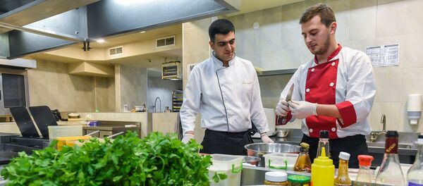 Рубрика : Журналист меняет профессию - повар - Sputnik Грузия