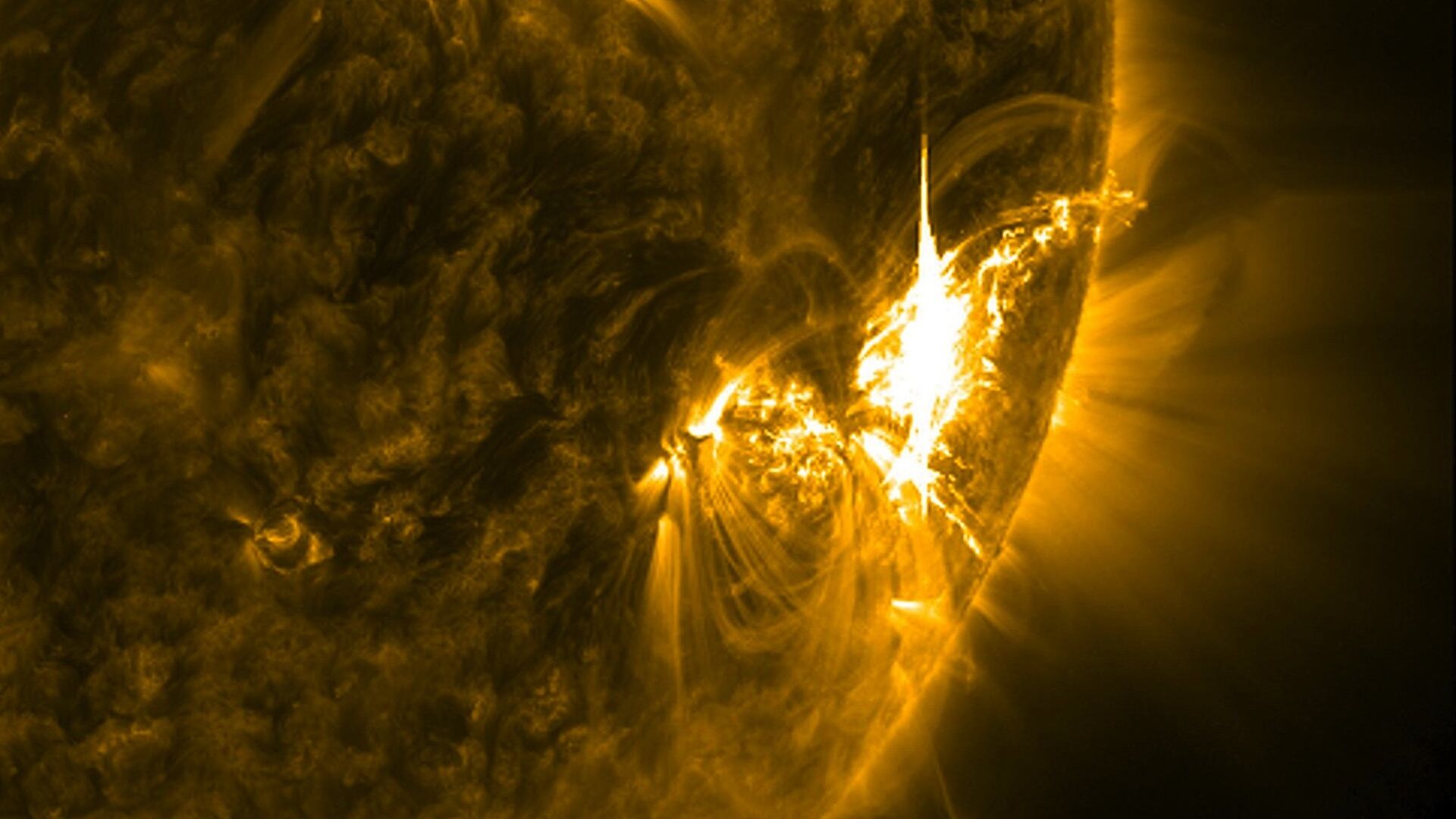 გეომაგნიტური ქარიშხალი მზეზე - Sputnik საქართველო, 1920, 05.12.2022