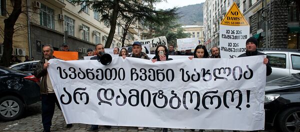 საპროტესტო აქცია ახალი ჰესების მშენებლობის წინააღმდეგ საპროტესტო აქცია ახალი ჰესების მშენებლობის წინააღმდეგ - Sputnik საქართველო