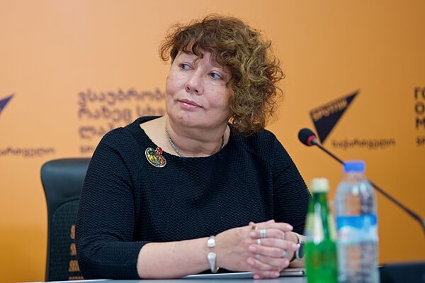 Марина Перекрестова Марина Перекрестова - Sputnik საქართველო