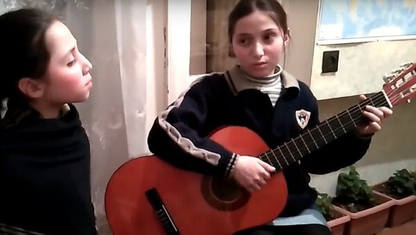 Сестры Кублашвили исполнили песню о Тбилиси - Sputnik Грузия
