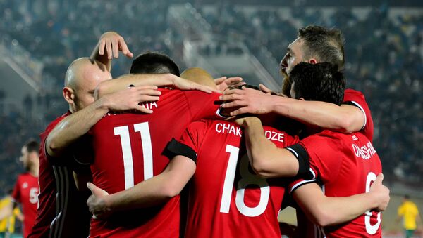 Победа сборной Грузии по футболу над командой Литвы - Sputnik Грузия