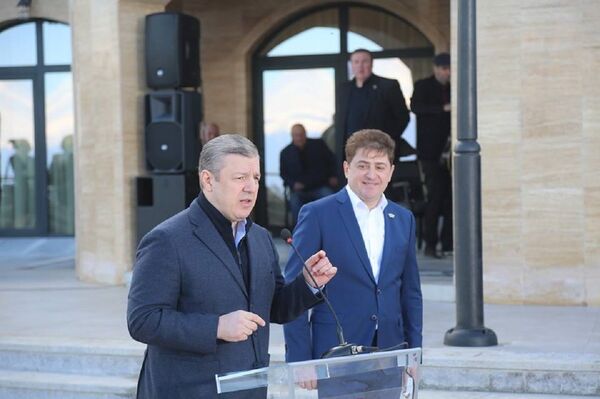 Премьер-министр Грузии Георгий Квирикашвили на открытии гостиницы в Кахети - Sputnik Грузия