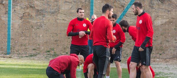 ჯანო, მალე დაგვიბრუნდი: საქართველოს ნაკრების წევრებმა მეგობარი გაამხნევეს ჯანო, მალე დაგვიბრუნდი: საქართველოს ნაკრების წევრებმა მეგობარი გაამხნევეს - Sputnik საქართველო