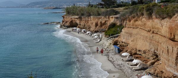 Пляж города Херсониссос на острове Крит - Sputnik Грузия