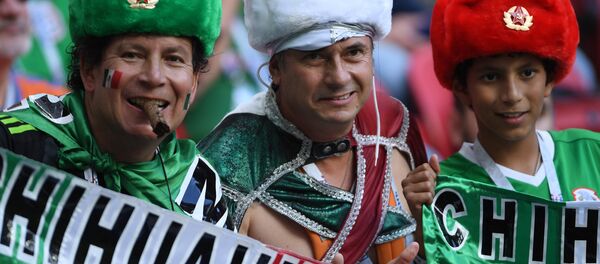 Болельщики сборной Мексики на Кубке конфедераций в России в 2017 году - Sputnik Грузия
