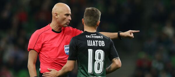 Главный судья Сергей Карасев Главный судья Сергей Карасев - Sputnik Грузия