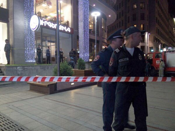 Сразу после взрыва территория вокруг ресторана была оцеплена полицией - Sputnik Грузия