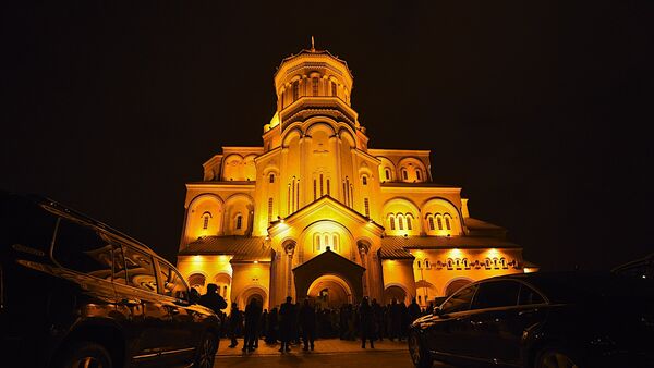 Храм Святой Троицы - Самеба, в Пасхальную ночь - Sputnik Грузия