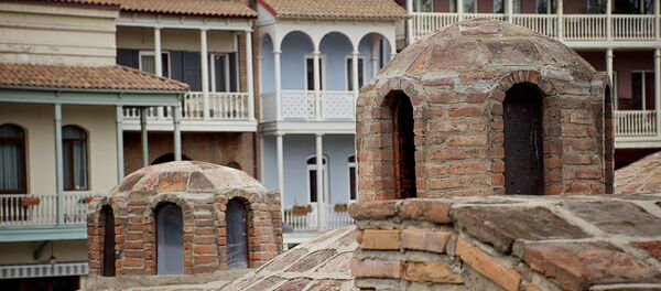 Серные бани в историческом районе Тбилиси - Абанотубани - Sputnik Грузия