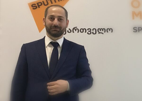 Организатор Грузино-Российского форума, президент Фонда возрождения и развития российско-грузинских отношений (ВРГО) Давид Цецхладзе - Sputnik Грузия