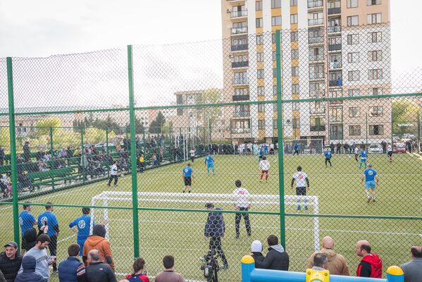 Футбольный матч между жителями Тбилиси и гостями грузинской столицы - Sputnik Грузия