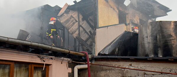 Пожар в жилом доме на одной из батумских улиц - Sputnik Грузия