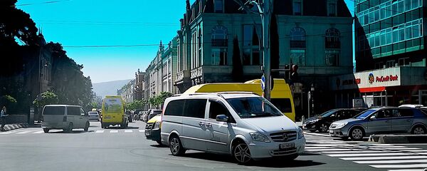 აღმაშენებლის გამზირისა და თამარ მეფის კვეთა აღმაშენებლის გამზირისა და თამარ მეფის კვეთა - Sputnik საქართველო