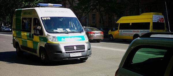 Бригада Скорой медицинской помощи на выезде Бригада Скорой медицинской помощи на выезде - Sputnik Грузия