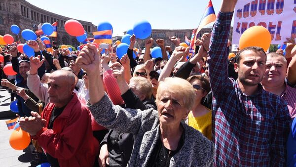 LIVE: Прямая трансляция митинга на площади Республики в Ереване - Sputnik Грузия