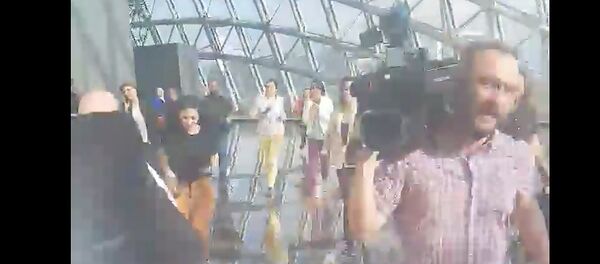 Погоня за президентом: как журналисты преследовали Маргвелашвили Погоня за президентом: как журналисты преследовали Маргвелашвили - Sputnik Грузия