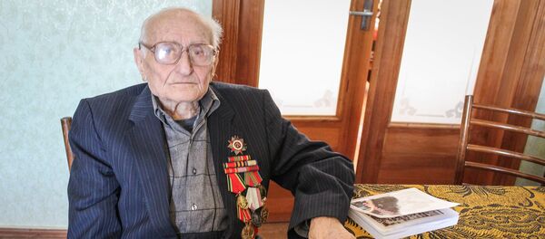Ветеран ВОВ Хажак Еприкян - Sputnik Грузия