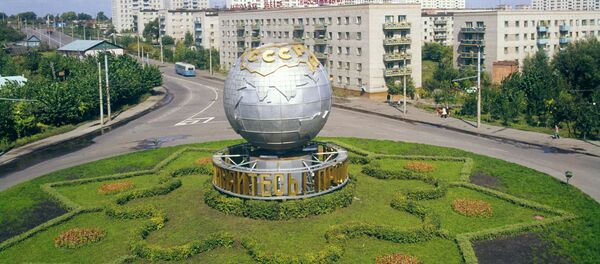 Монумент Глобус на улице Бекешской в городе Пенза - Sputnik Грузия