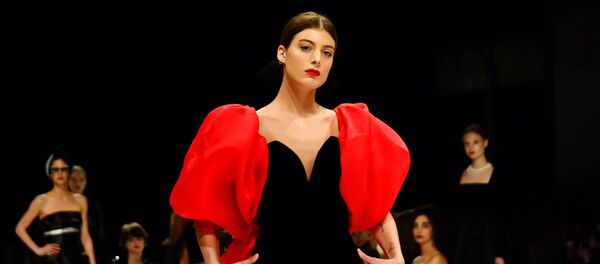 მოდის კვირეული Mercedes-Benz Fashion Week - დიზაინერი ჯაბა დიასამიძე წარმოადგენს საკუთარ კოლექციას მოდის კვირეული Mercedes-Benz Fashion Week - დიზაინერი ჯაბა დიასამიძე წარმოადგენს საკუთარ კოლექციას - Sputnik საქართველო