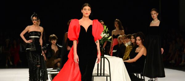 Неделя моды Mercedes-Benz Fashion Week - дизайнер Джаба Диасамидзе представляет свою коллекцию - Sputnik Грузия