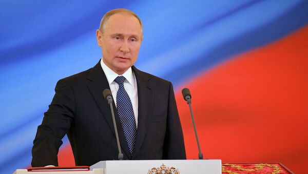 Президент России Владимир Путин во время церемонии инаугурации (7 мая 2018). Москвa - Sputnik Грузия